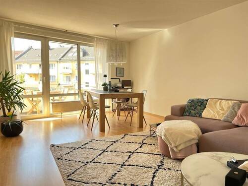 Wohn-/Essbereich - 2 Zimmer Etagenwohnung in Nürnberg