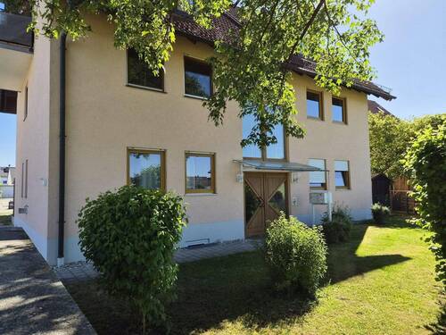 Haus, Ansicht Nord - Helle Zweizimmerwohnung in Hallbergmoos