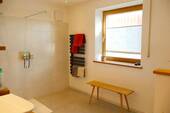 großes Badezimmer EG - 