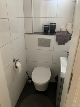 8 - EG Gäste WC - 