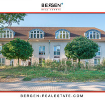 Lichterfüllte 2-Zimmer-Dachgeschosswohnung mit Balkon in Rosenthal - Berlin