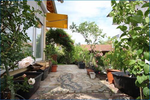 Garten Eingang - 6 Zimmer Mehrfamilienhaus, Wohnhaus zum Kaufen in Moos