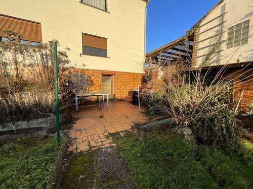 Gartenterrasse - Mehrfamilienhaus, Wohnhaus mit 222,00 m&sup2; in Meinhard zum Kaufen