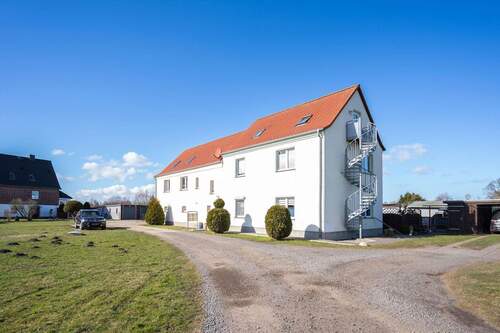 Außen1 - 1 Zimmer Mehrfamilienhaus, Wohnhaus zum Kaufen in Barth