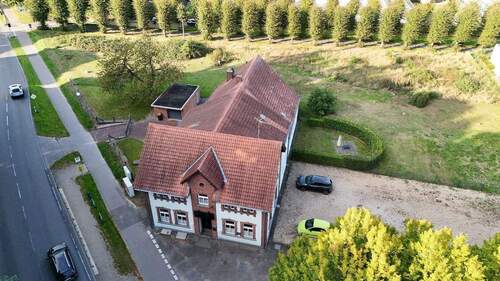 Luftbild Grundstück - 8 Zimmer Mehrfamilienhaus, Wohnhaus zum Kaufen in Bedburg-Hau