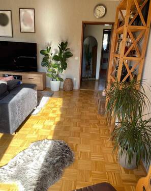 Wohnzimmer 1 OG rechts E40. - 