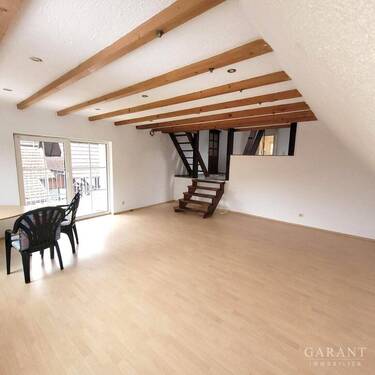 Wohnzimmer - 6 Zimmer Mehrfamilienhaus, Wohnhaus zum Kaufen in Marbach am Neckar