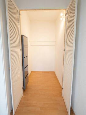 Einbauschrank im Flur - 