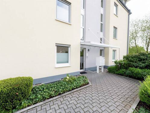 Hauseingang - 3 Zimmer Etagenwohnung zum Kaufen in Lüdenscheid