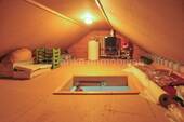Dachboden(Bühne) mit Heizungsanlage - 