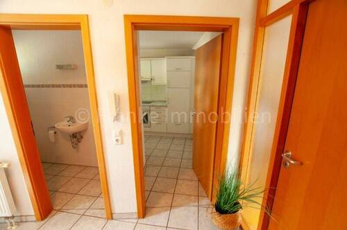 Zugang Gäste WC und Küche - 