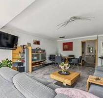 Familientraum in Unterschleißheim: Gepflegtes Reihenhaus mit Dachterrasse, Kamin & sonnigem Garten