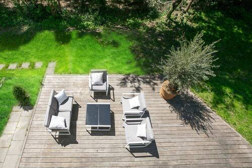 Blick auf die Gartenterrasse - 