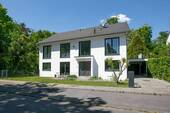 Straßenansicht - 