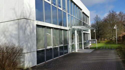 Gebäude Eingangsbereich - Büro zur Miete in Flensburg