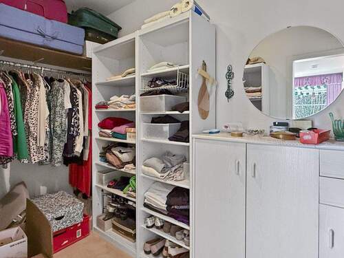 Separates Ankleidezimmer für viel Stauraum - Etagenwohnung mit 74,00 m&sup2; in Hamburg zur Miete