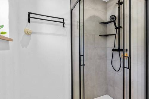 Bad - Etagenwohnung mit 71,80 m&sup2; in Selbitz zur Miete