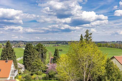 Ausblick - 3 Zimmer Etagenwohnung zum Kaufen in Berg