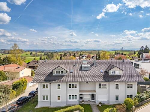 Hausfront - 