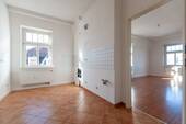 Diele Blickrichtung Küche und Wohnzimmer - 