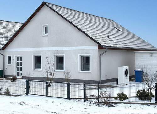 Ansicht - 4 Zimmer Doppelhaushälfte zum Kaufen in Panketal