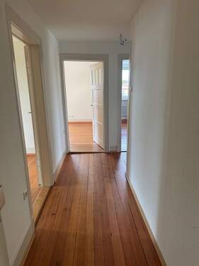 IMG_5612.jpeg - Sonnige 4 Zimmer Wohnung mit Balkon