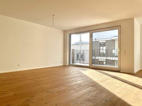 Wohn- und Esszimmer - 2 Zimmer Etagenwohnung in Oberursel