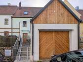 Eingangsbereich - Charmantes Stadthaus mit Ensemble-Schutz, Garage und ausgebautem Dachgeschoss in bester Zentrumslage
