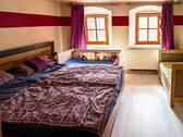 Schlafzimmer im EG - 5 Zimmer Einfamilienhaus in Pfreimd