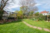 über 200m² Gartenanteil - Etagenwohnung mit 75,70 m&sup2; in Dresden zum Kaufen