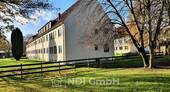 Gebäude schräg - gepflegtes Mehrfamilienhaus-Ensemble in Glückstadt