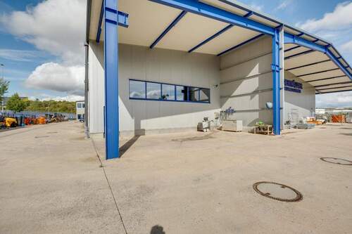 Maschinenwaschplatz mit Ölabscheider - 