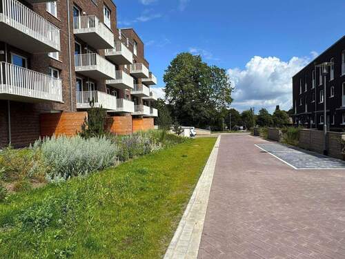 Außenanlagen - Moderne Naubau Stadtwohnung! - 1.300,00&nbsp;EUR Kaltmiete, ca.&nbsp; 87,10&nbsp;m&sup2;&nbsp;Wohnfl&auml;che