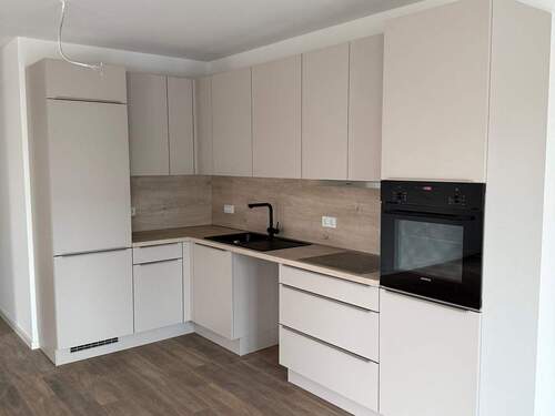 Küche (spiegelverkehrt) - 3 Zimmer Etagenwohnung in Schleswig