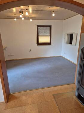 20250928_110747.jpg - 7 Zimmer Mehrfamilienhaus, Wohnhaus zum Kaufen in Titisee-Neustadt