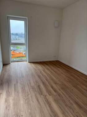 Zimmer 1 - 3 Zimmer Etagenwohnung in Oldenburg