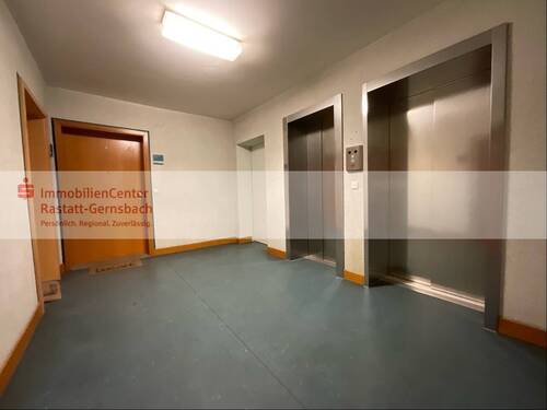 Aufzug - Etagenwohnung mit 88,80 m&sup2; in Karlsruhe zum Kaufen