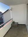 Balkon - Moderne 3-Zimmer-Wohnung am Stadtrand mit sonnigem Balkon, optional mit Garage.