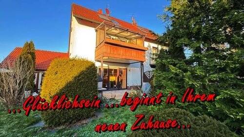 Ansicht Terrasse Balkon zum Grundstück - ++++ IHR NEUES ZUHAUSE ZUM GREIFEN NAH ++++ WOHNEN auf ca. 140m² im Grünen ++++