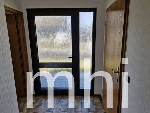 Eingangsbereich - 5 Zimmer Einfamilienhaus zum Kaufen in Windeck