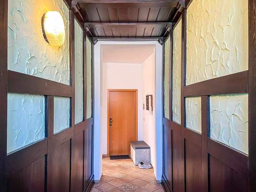 EIngangsbereich - Etagenwohnung mit 71,10 m² in Halle (Saale) zum Kaufen