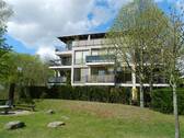 Gemeinschaftsgarten/ Hof - großzügige 2 Zimmer Wohnung mit Terrasse in grüner Umgebung