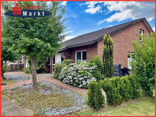 Straßenansicht - Wohnen auf einer Ebene - 379.000,00 EUR Kaufpreis, ca.  140,00 m² Wohnfläche