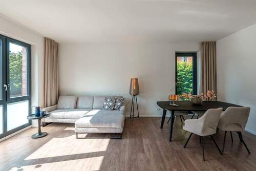 Großzügig Wohnen - 2 Zimmer Etagenwohnung zum Kaufen in Hamburg