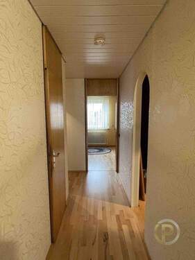 Flur - 4 Zimmer Etagenwohnung in Esslingen am Neckar