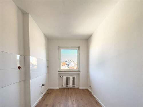 Kueche - Etagenwohnung mit 60,00 m&sup2; in Köln zum Kaufen