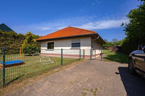 Auffahrt - 3 Zimmer Bungalow in Kröpelin