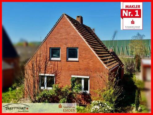 Vorderansicht - Grundstück mit Abrissobjekt in ruhiger Siedlungslage