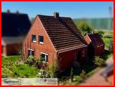 Seitenansicht mit Hauseingang - 5 Zimmer Einfamilienhaus zum Kaufen in Emden