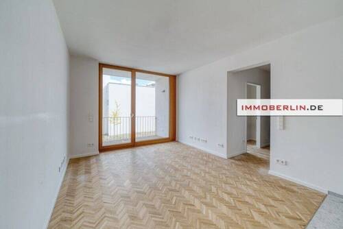 3 - 2 Zimmer Etagenwohnung in Berlin